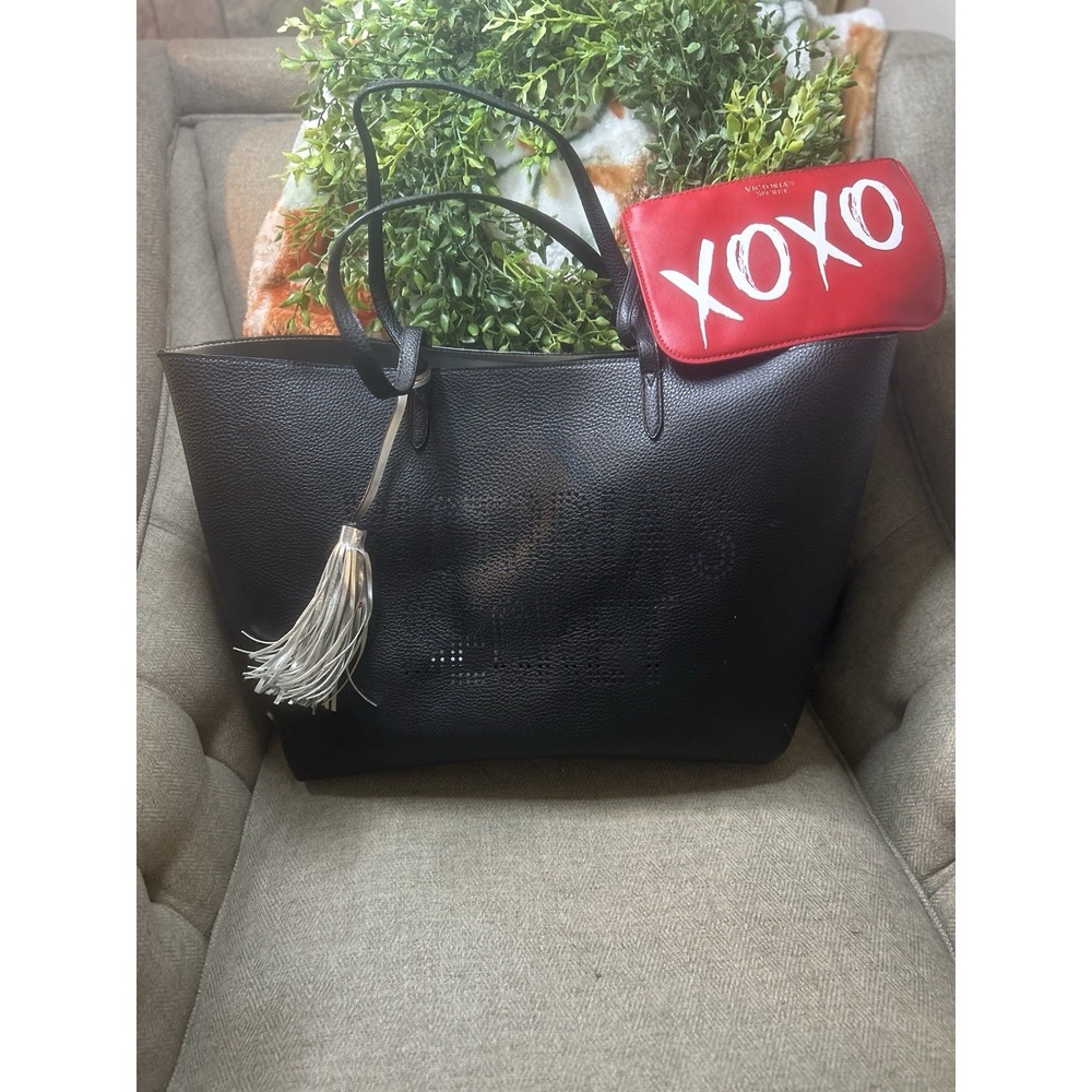 NWOT Victorias Secret Black Weekender Bag W/ Red Cosmetic Case Perforated Logo